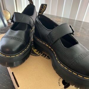 Women’s Addina Flwr Dr. Martens